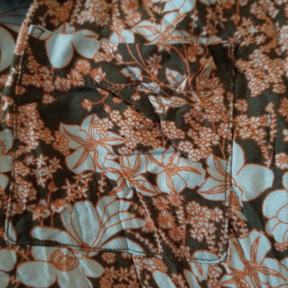 Treasure & bond girls shirt size L (10 & 12) - Picture 3 of 5